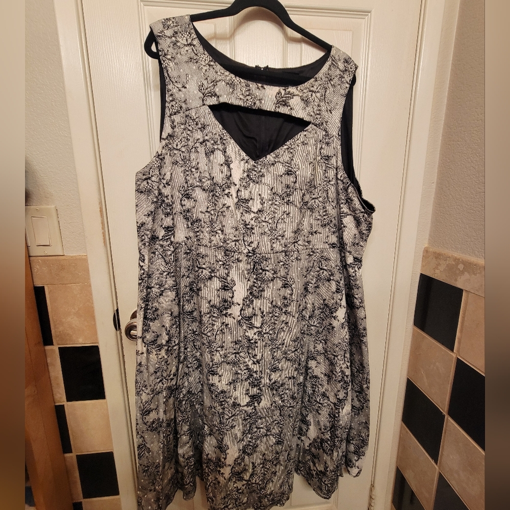 Elegant Black and White Floral Dress